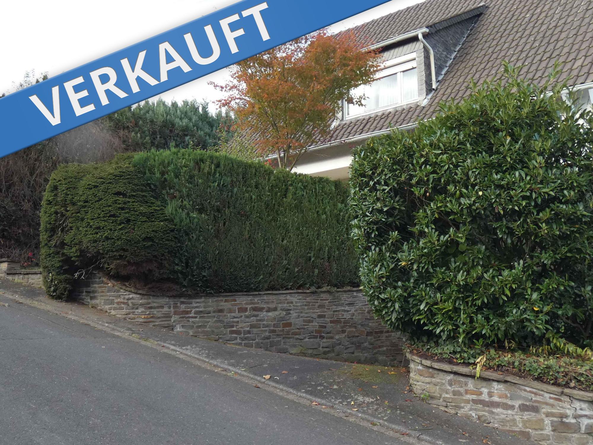 „Charmantes 50er Jahre Einfamilienhaus in zentraler, bevorzugter Wohnlage“