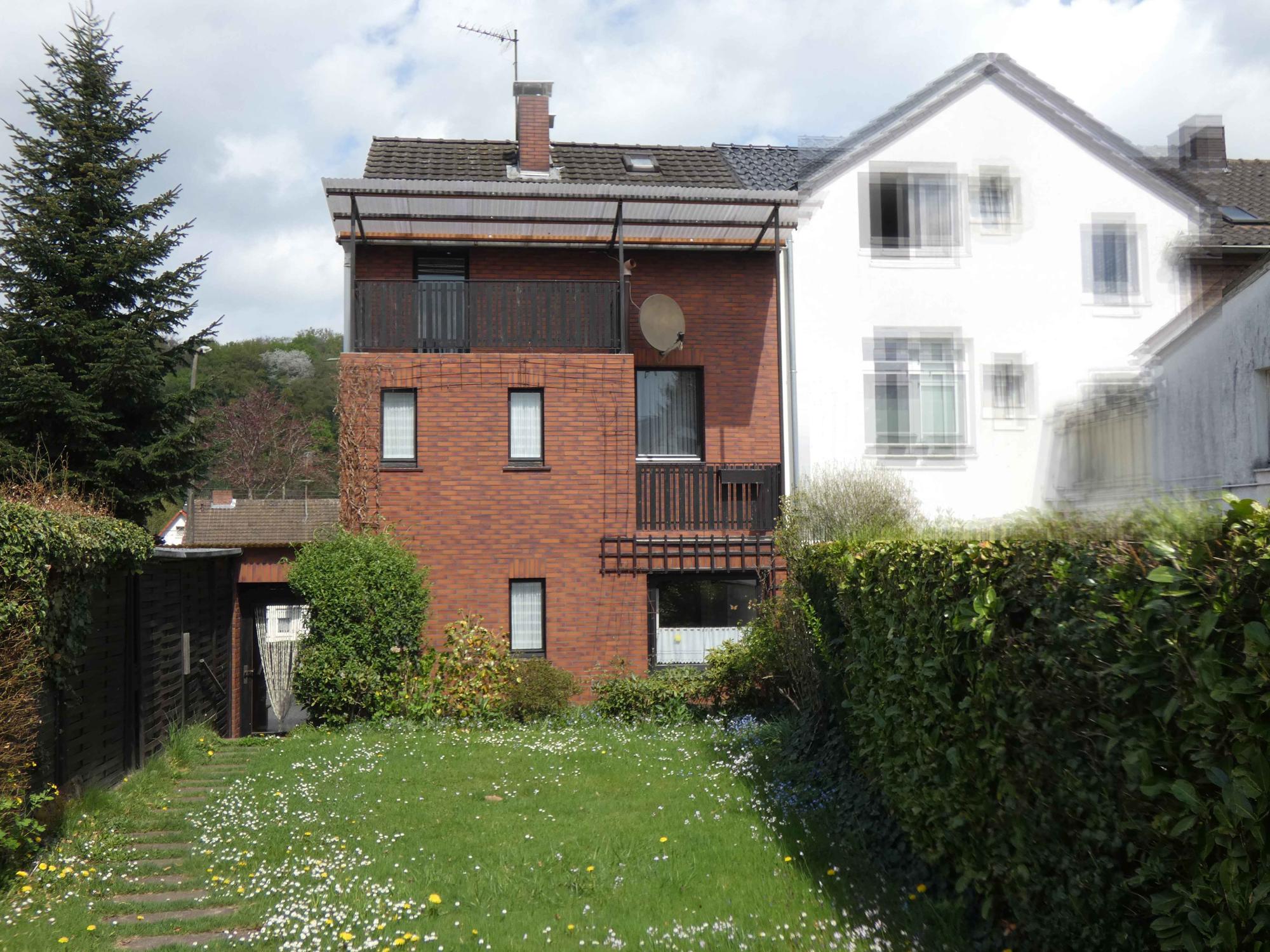 „Charmantes Reiheneckhaus in Bahnhofsnähe